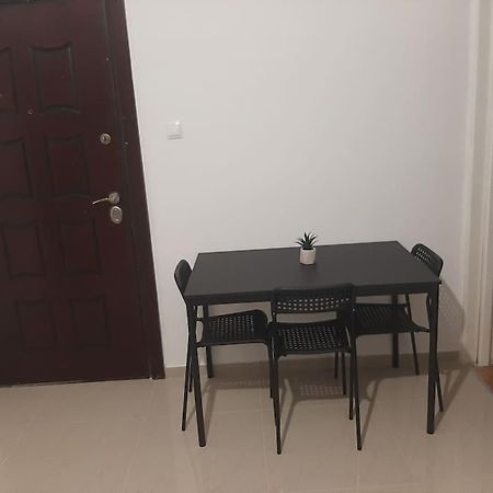 Modern Apartmen In Athina Apartment Athena Bagian luar foto