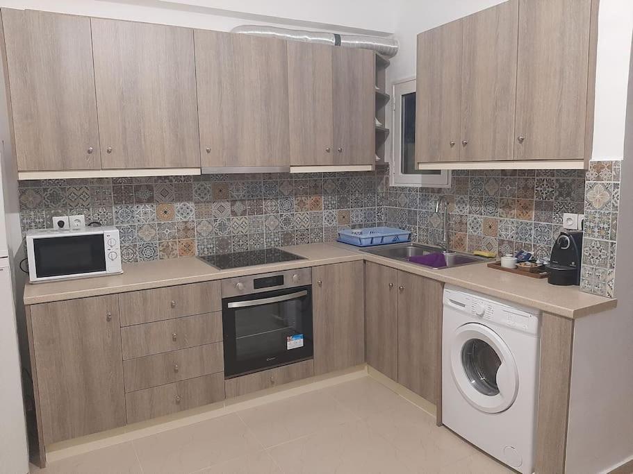 Modern Apartmen In Athina Apartment Athena Bagian luar foto